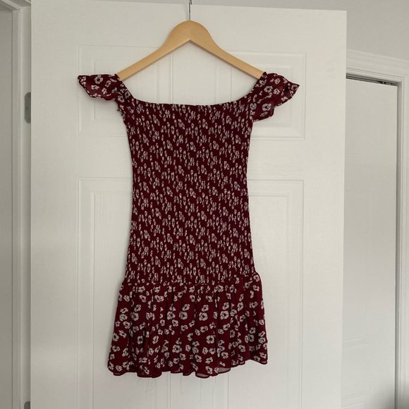 Zara Off The Shoulder Floral Dress - Picture 3 of 5